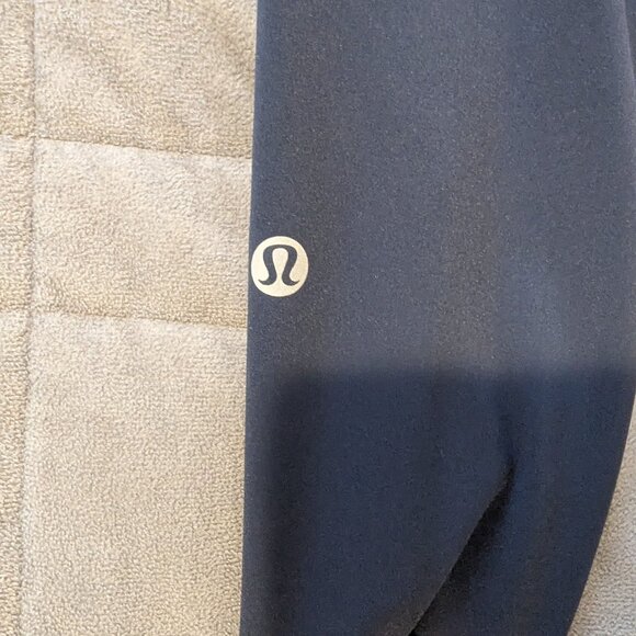 Lululemon leggings - Picture 3 of 3